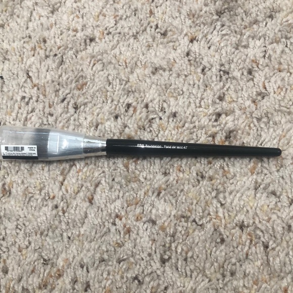 Sephora Other - Sephora pro foundation brush #47